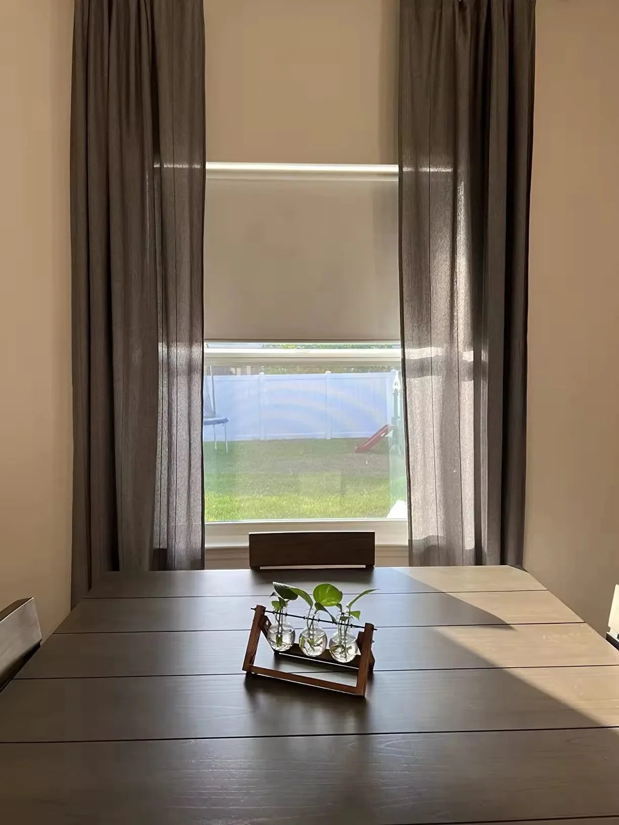 Decopedia Roller Blinds for Windows Motorized Cordless Smart Window Blinds Blackout Roller Day and Night Curtain for Living Room