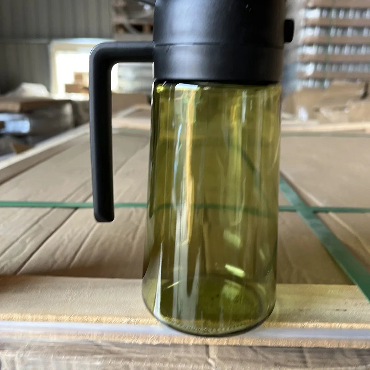 2-in-1 Dark Glass Oil Sprayer Olive Oil Dispenser Black Lightproof Oil Sprayer for Cooking Salads and Barbecues Barbecue Tools